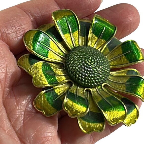 Vintage Green Two Tone Flower Brooch Germany Retro Mod Pin Nature Statement - Picture 4 of 8